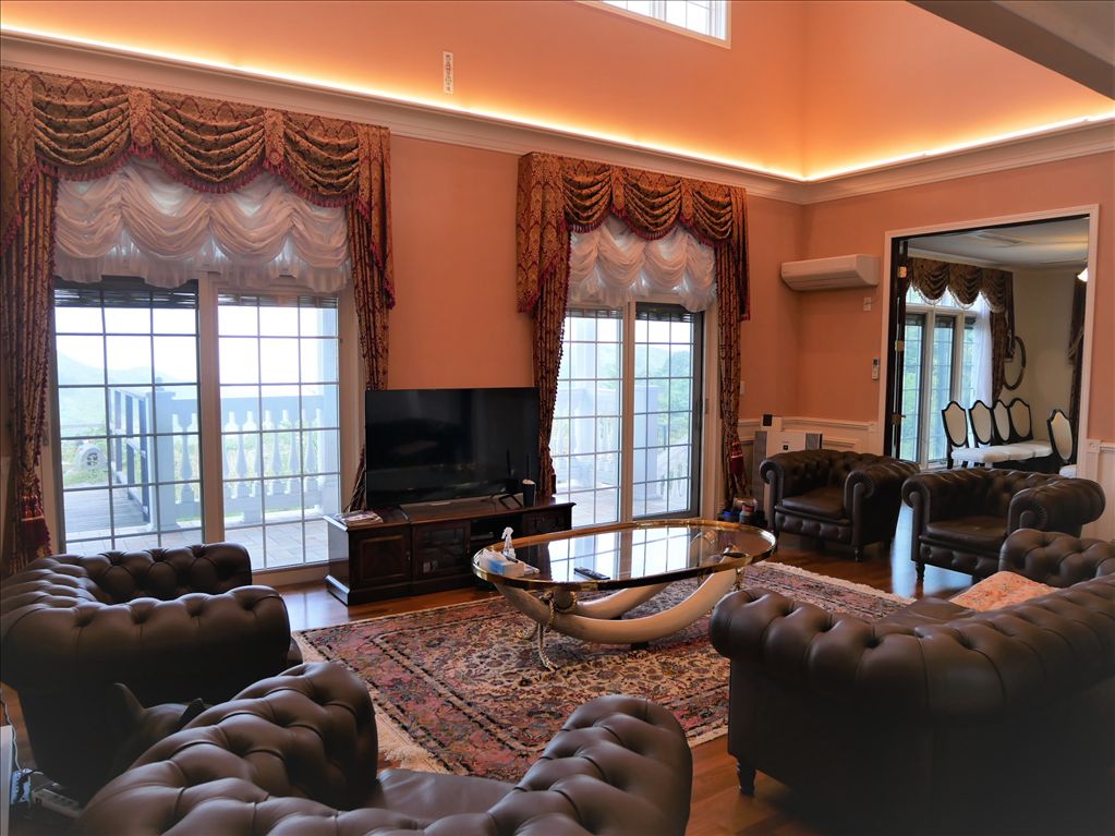 Luxury 5LDK Villa with Onsen in Hakone's Sounkyo Resort - Thumbnail 4