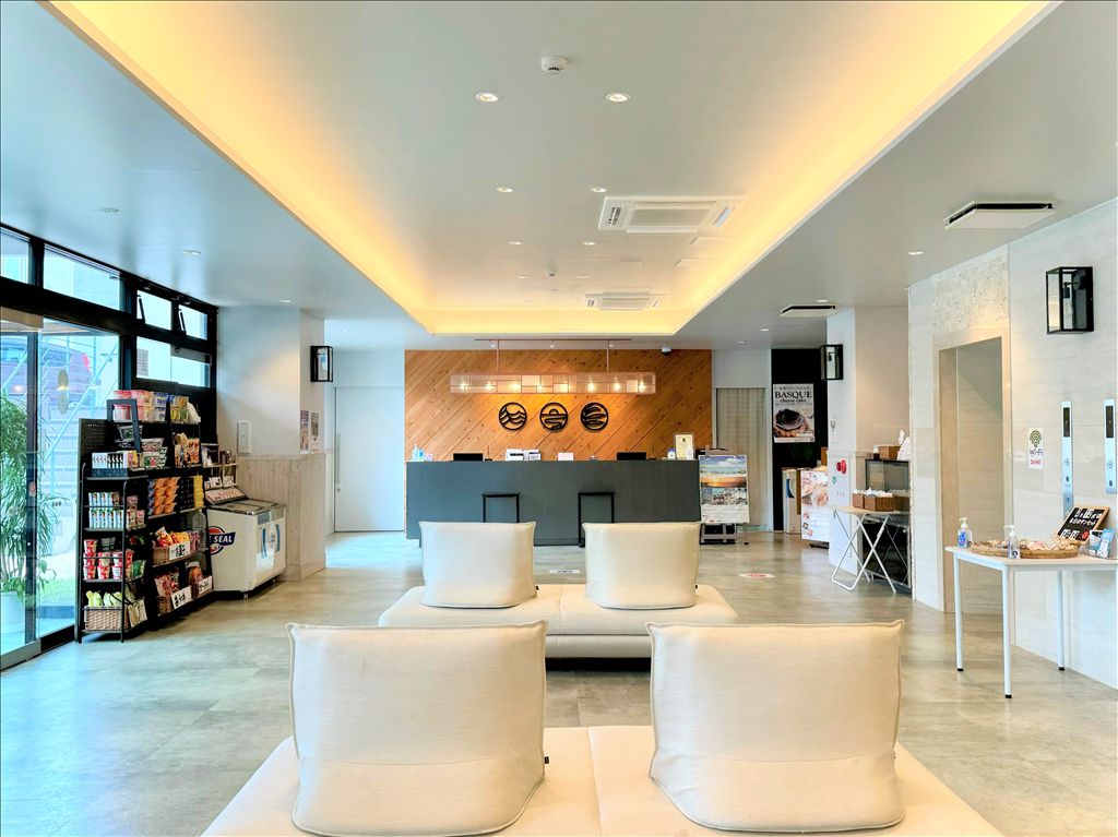 Hotel Sunset Hill Studio Condominium with Ocean Views in Okinawa - Thumbnail 3