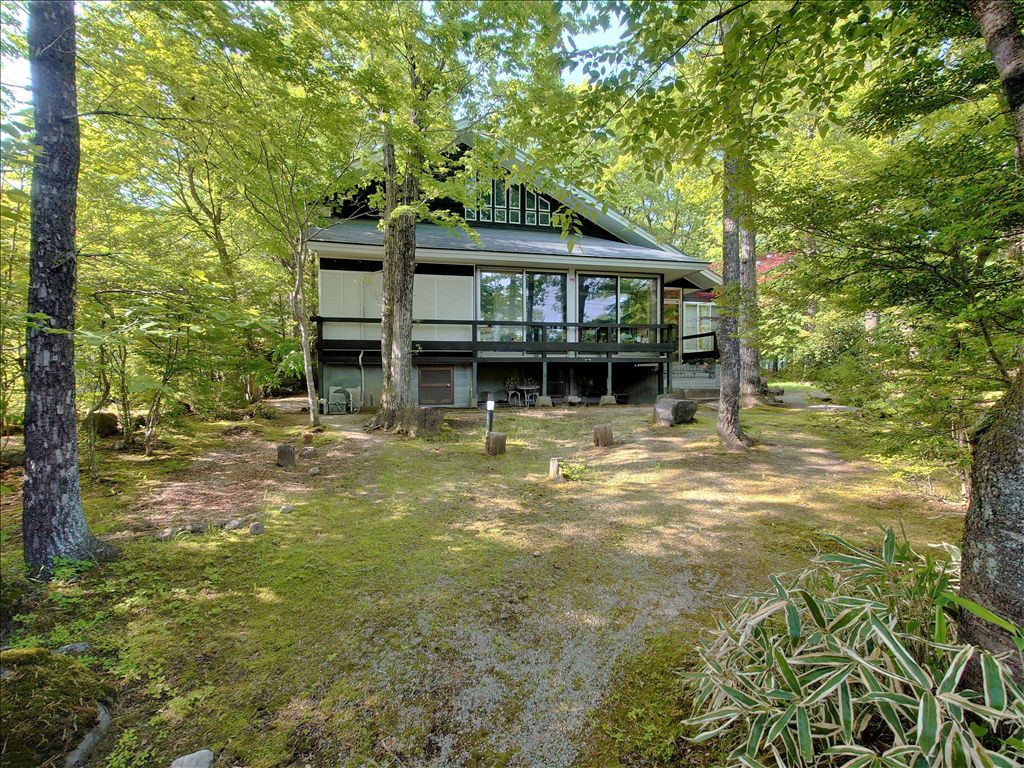 4-Bedroom Villa in Nasu's Moriko no Sato with Hot Spring Potential - Thumbnail 2