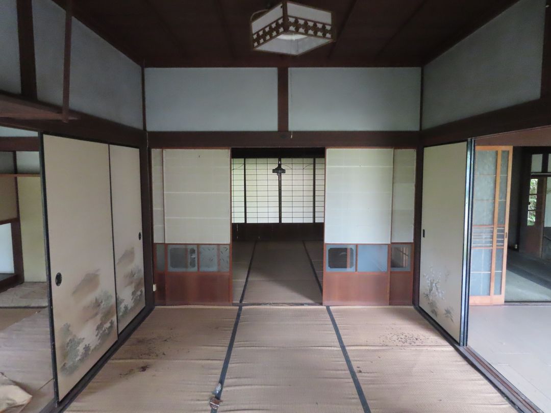 Traditional Japanese house with farmland in Yakage - Thumbnail 2