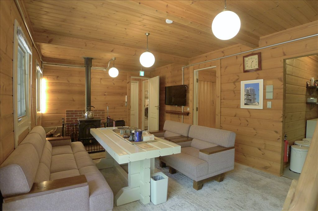 Log Cabin in Nasu Highland Resort, Tochigi - 3LDK Villa - Thumbnail 4