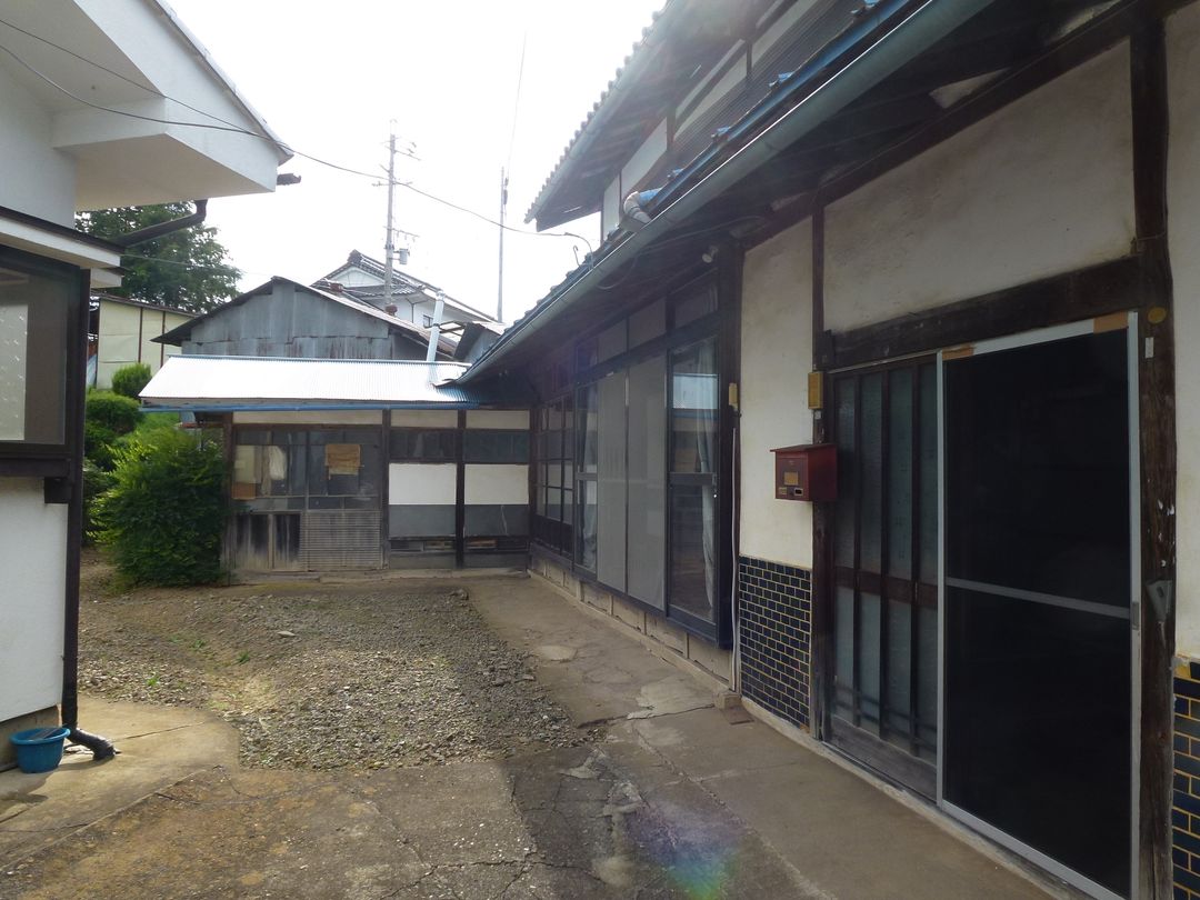 Traditional Kominka with Detached House for Sale in Tateyama, Nagano - Thumbnail 3