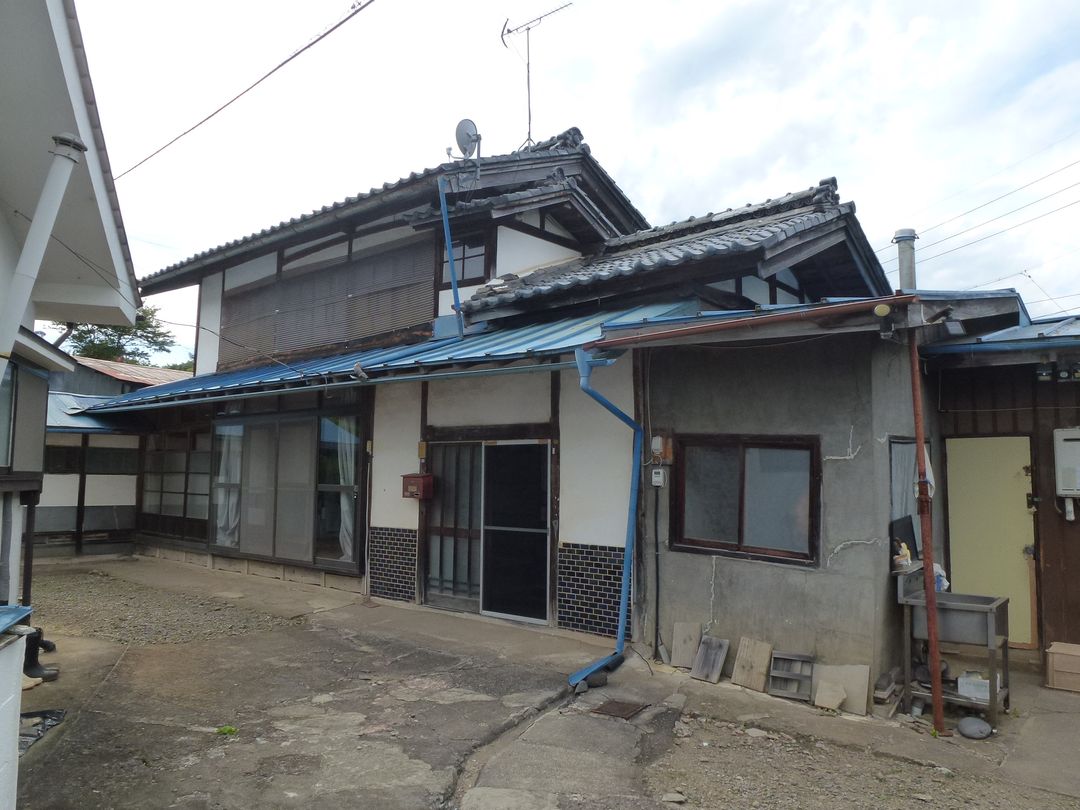 Traditional Kominka with Detached House for Sale in Tateyama, Nagano - Thumbnail 2