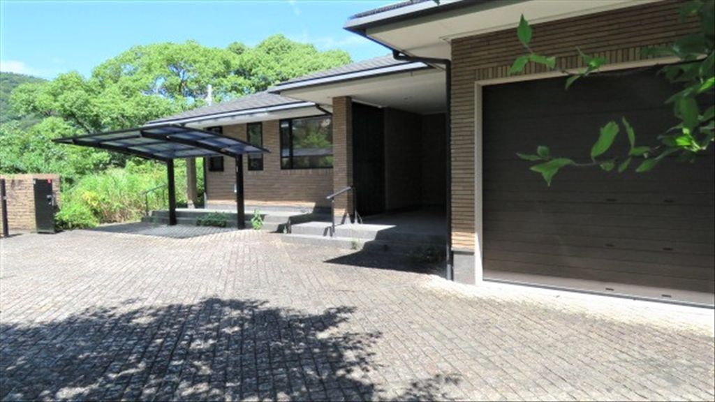 Villa with Bay Views in Angel Forest Resort Atami - Thumbnail 2