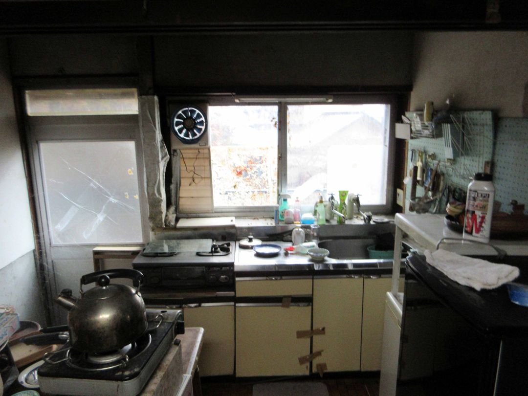Pre-1940s House with Large Land in Tatsuno, Nagano for Sale - Thumbnail 3