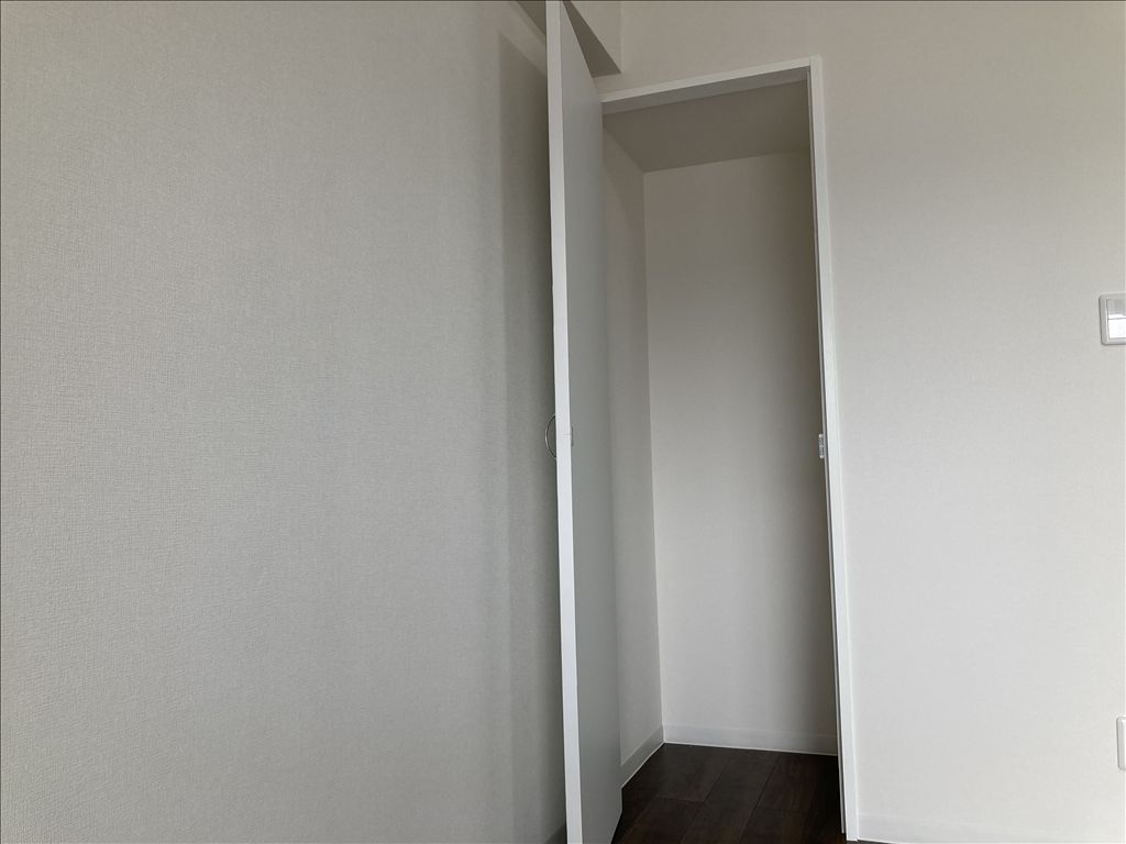 Esukāru Iwai 1R Condo | Renovated 2025 | Minamibōsō, Chiba - Thumbnail 3