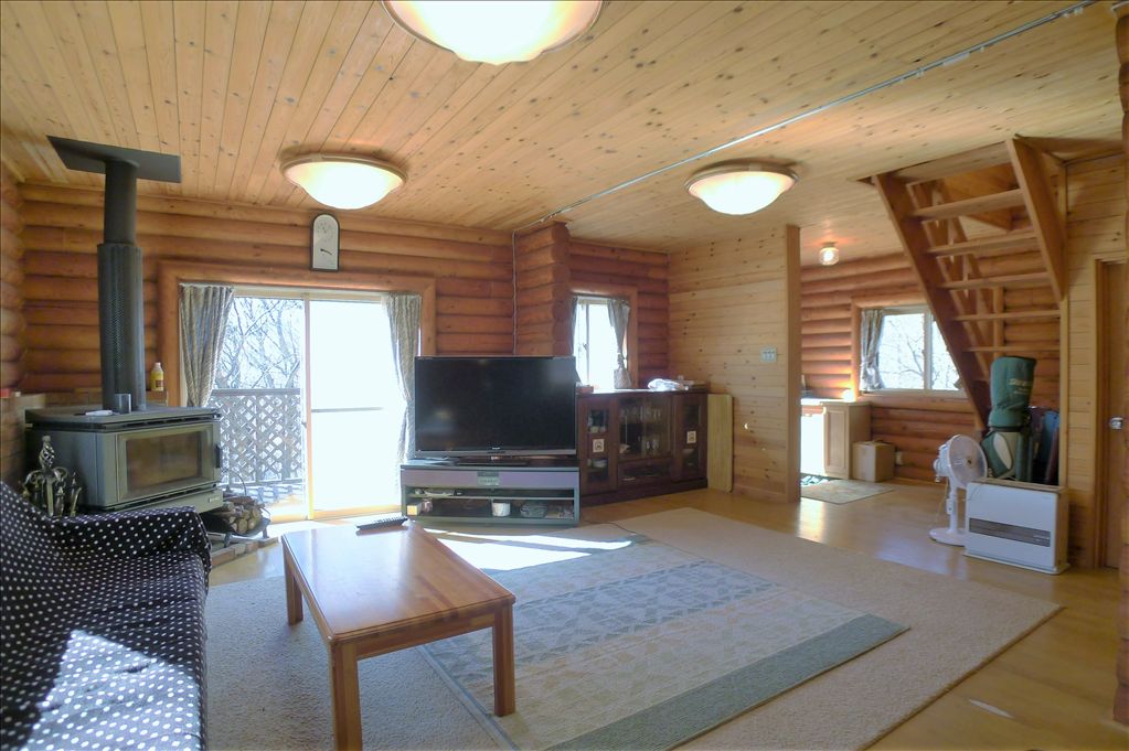 Log Cabin with Hot Spring Access in Nasu Shirakasa Onsen Village - Thumbnail 4