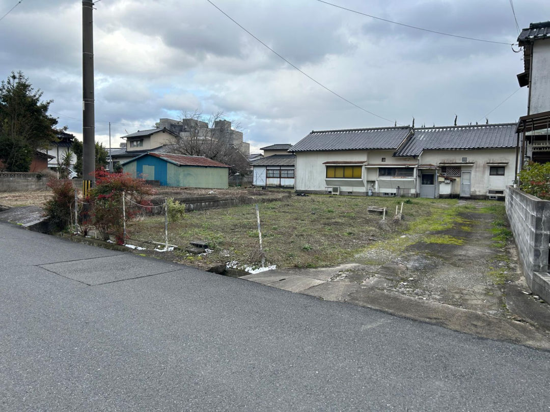 Spacious Land in Kawara Town, Fukuoka - Thumbnail 2