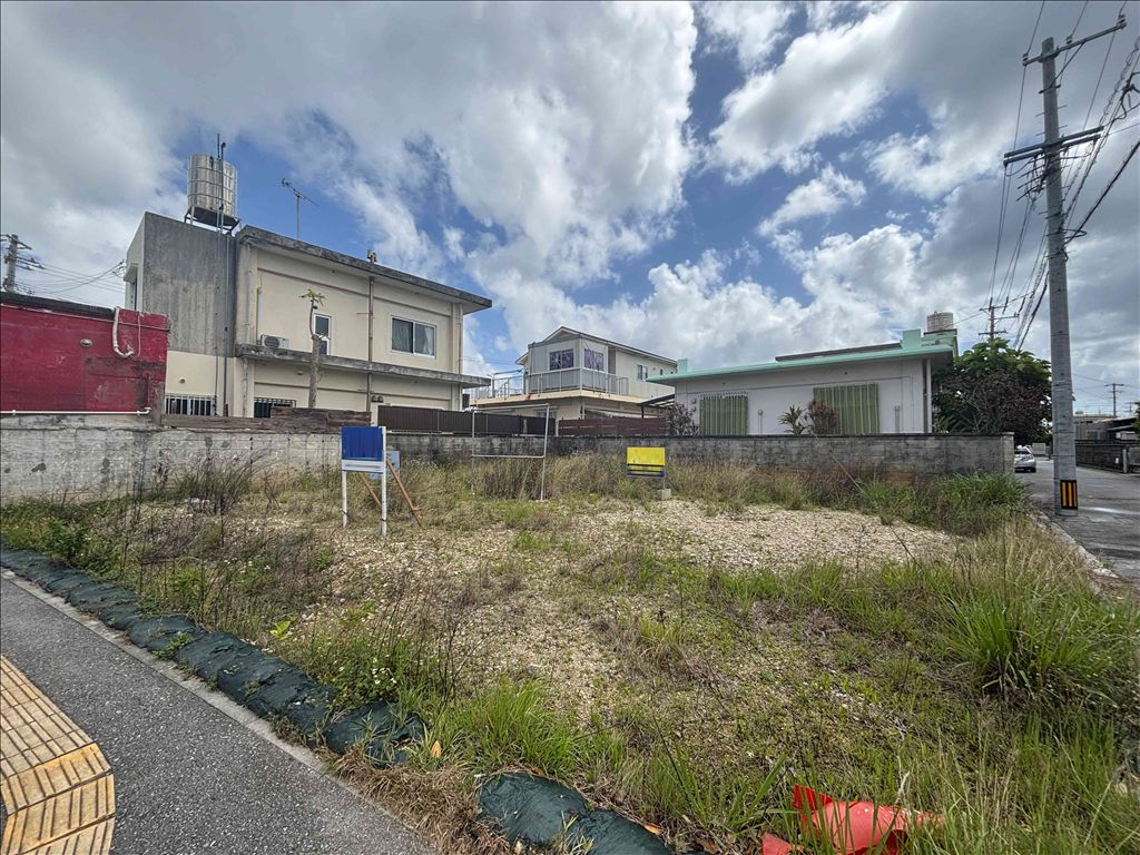 93.91 sqm Land for Sale in Chatan Town, Okinawa - Thumbnail 4