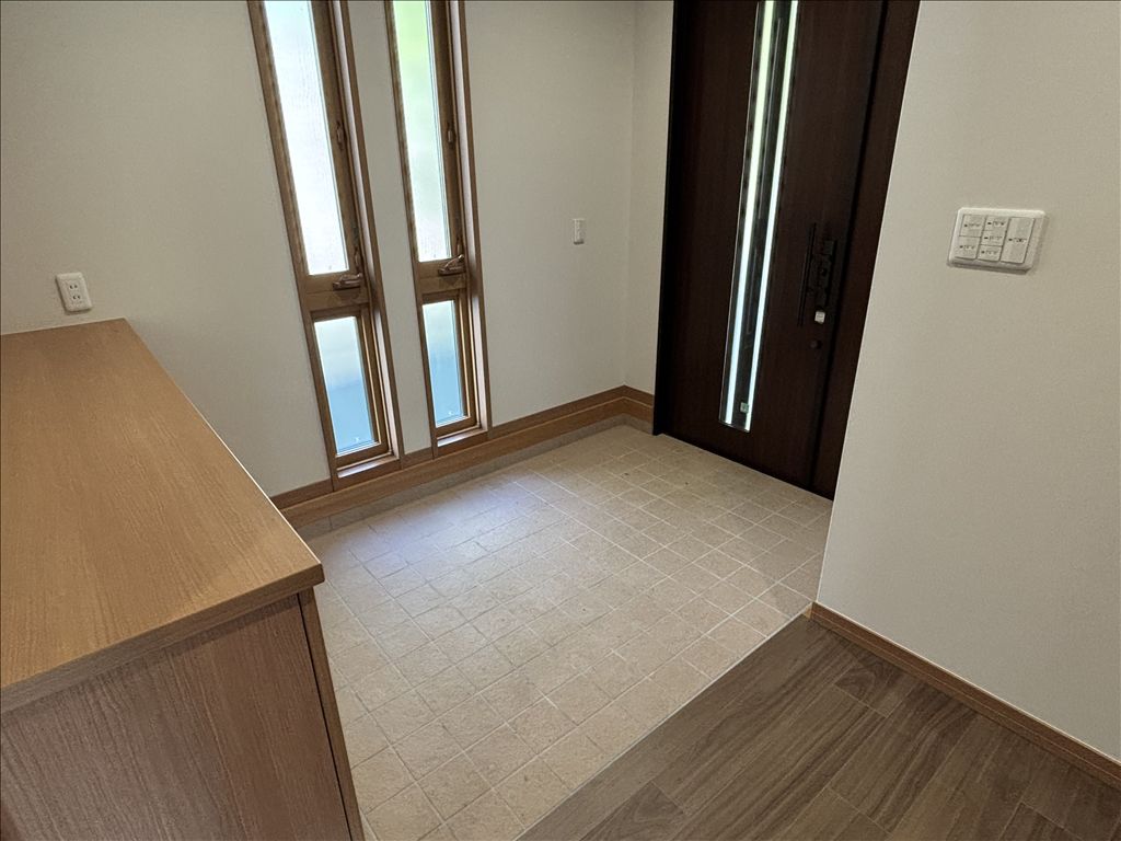4LDK Single-Story Villa with Open-Air Bath in Hakone, 236m2 - Thumbnail 3