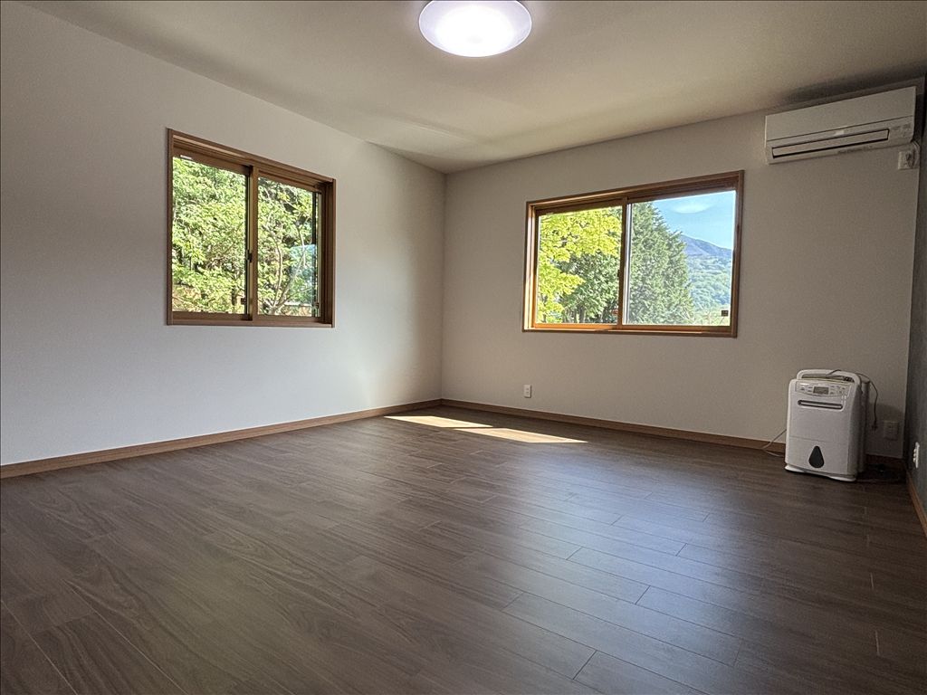 4LDK Single-Story Villa with Open-Air Bath in Hakone, 236m2 - Thumbnail 4
