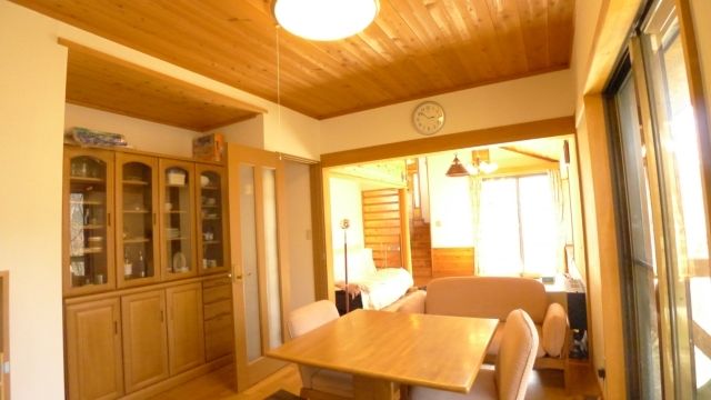 Tateshina Vacation Home for Sale in Nagano with Resort Amenities - Thumbnail 2