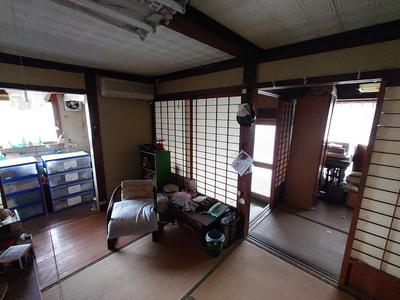 1947 wooden house in Kotoura needs renovation — Image 3, Kotoura, Tottori