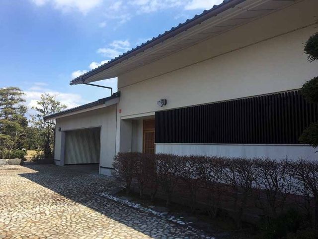 Lakeside Guest House with Onsen in Kaga, Ishikawa - Thumbnail 2