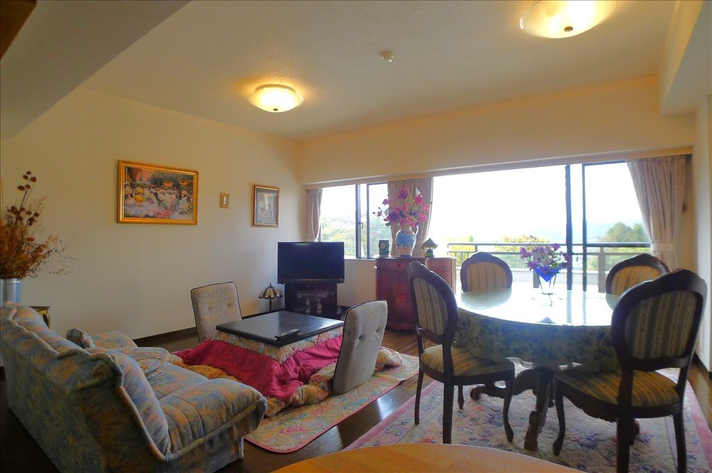 Asahi Plaza Shesta Yamanakako 1LDK+S Condo with Mt. Fuji View - Thumbnail 3