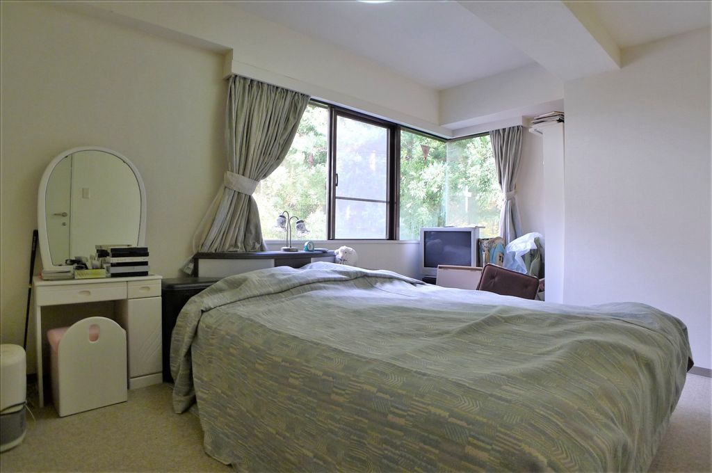 Reses Kawaguchiko A 2LDK Resort Condo with Sauna & Mt. Fuji Area - Thumbnail 4