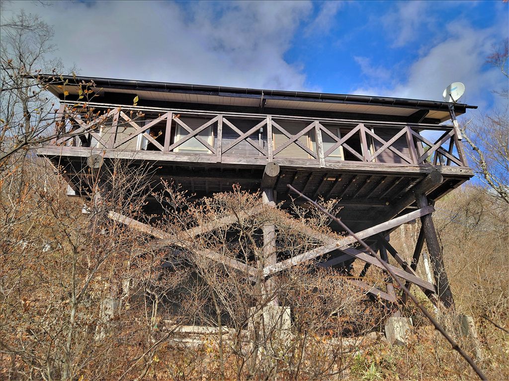 Nasu Highland 2LDK Villa with Panoramic Views & Onsen Potential - Thumbnail 2