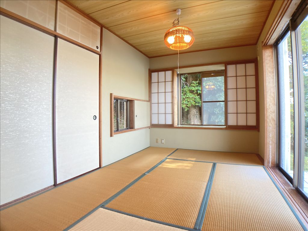 Tokyu Resort Hamanako G Building 2LDK Lakefront Apartment for Sale - Thumbnail 3