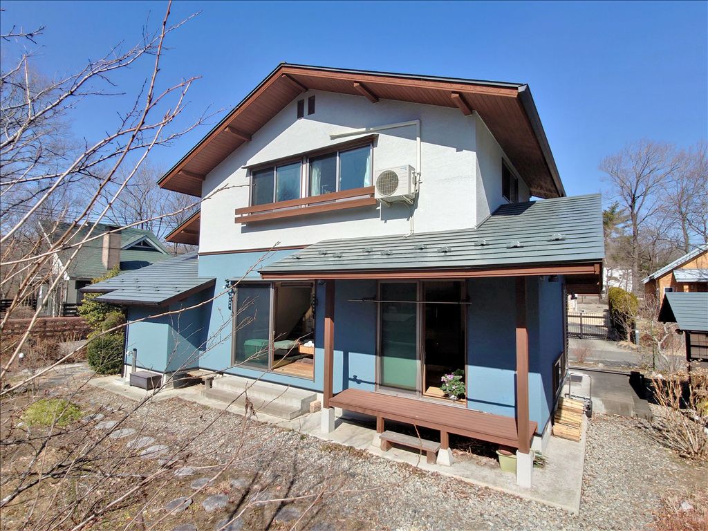 Maple Forest Wooden Villa with Hot Spring in Nasu, Tochigi - Thumbnail 2