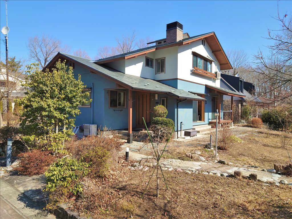 Maple Forest Wooden Villa with Hot Spring in Nasu, Tochigi - Thumbnail 4