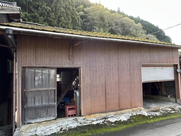 Traditional Wooden House in Uchiko Ehime for Sale - Thumbnail 2