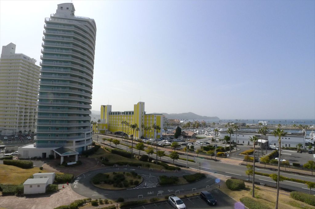 Pacific Vista III 1LDK Apartment for Sale in Wakayama Marina City - Thumbnail 2