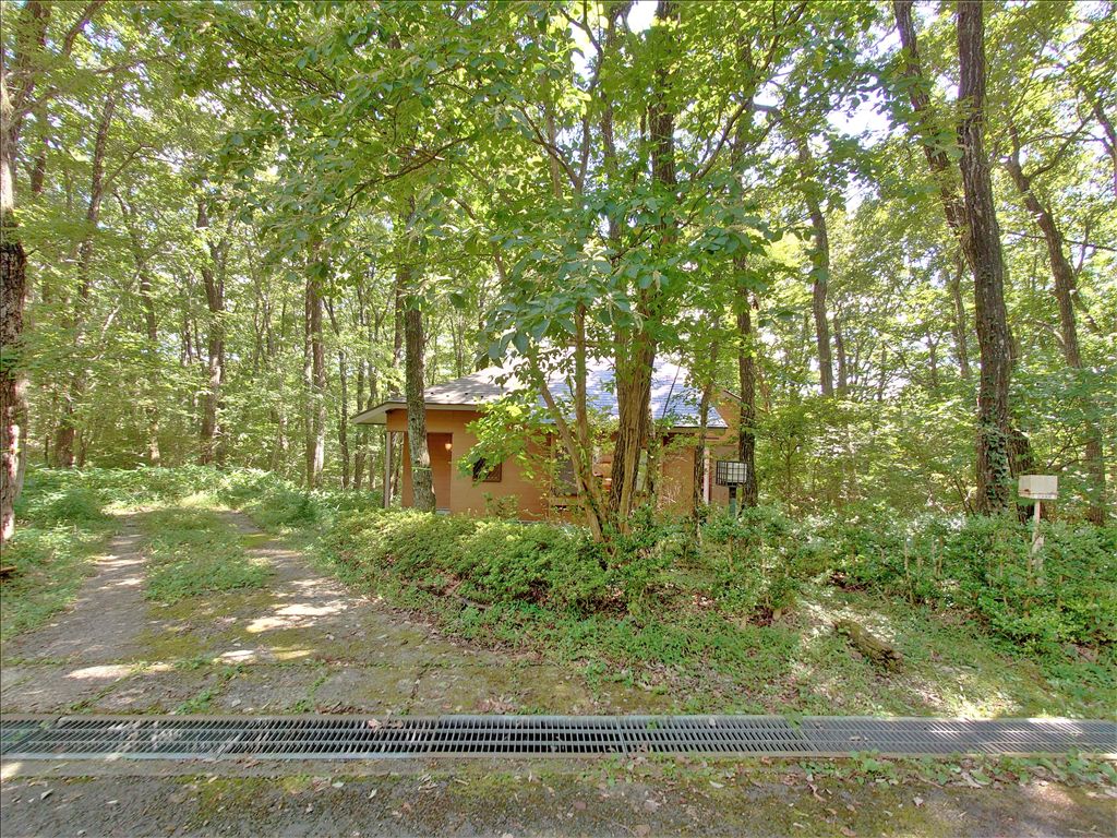 2LDK Wooden Villa in Angel Forest Nasu Resort, Tochigi - Thumbnail 4