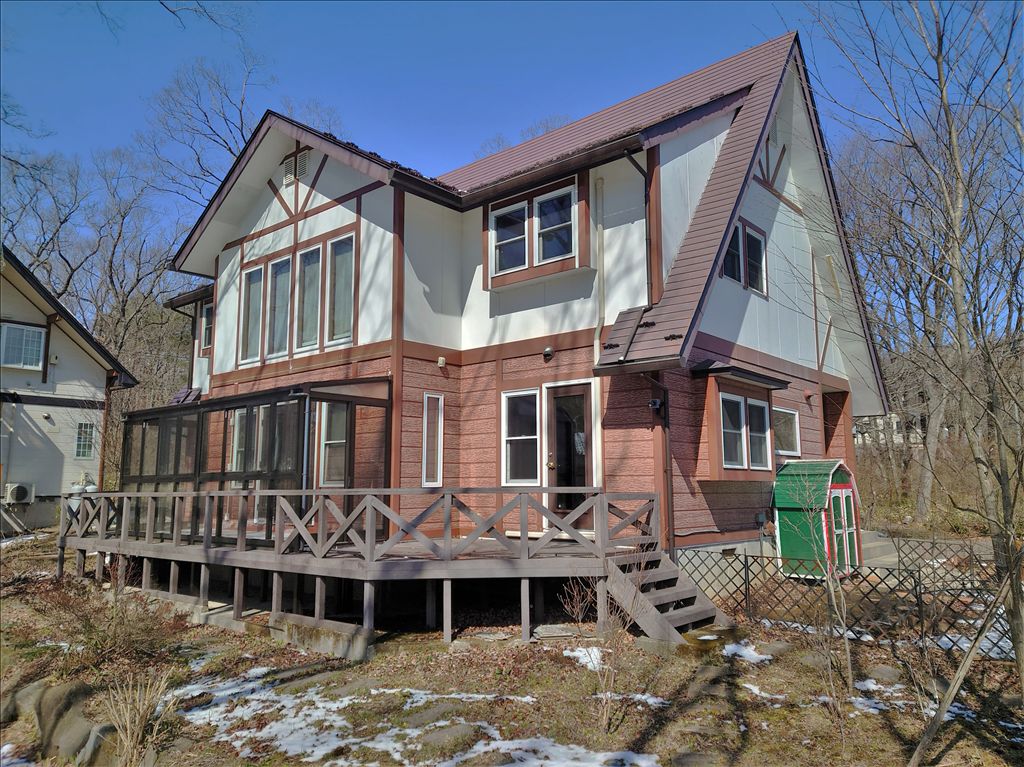 Royal Valley East 4LDK Detached Villa in Nasu, Tochigi - Thumbnail 2