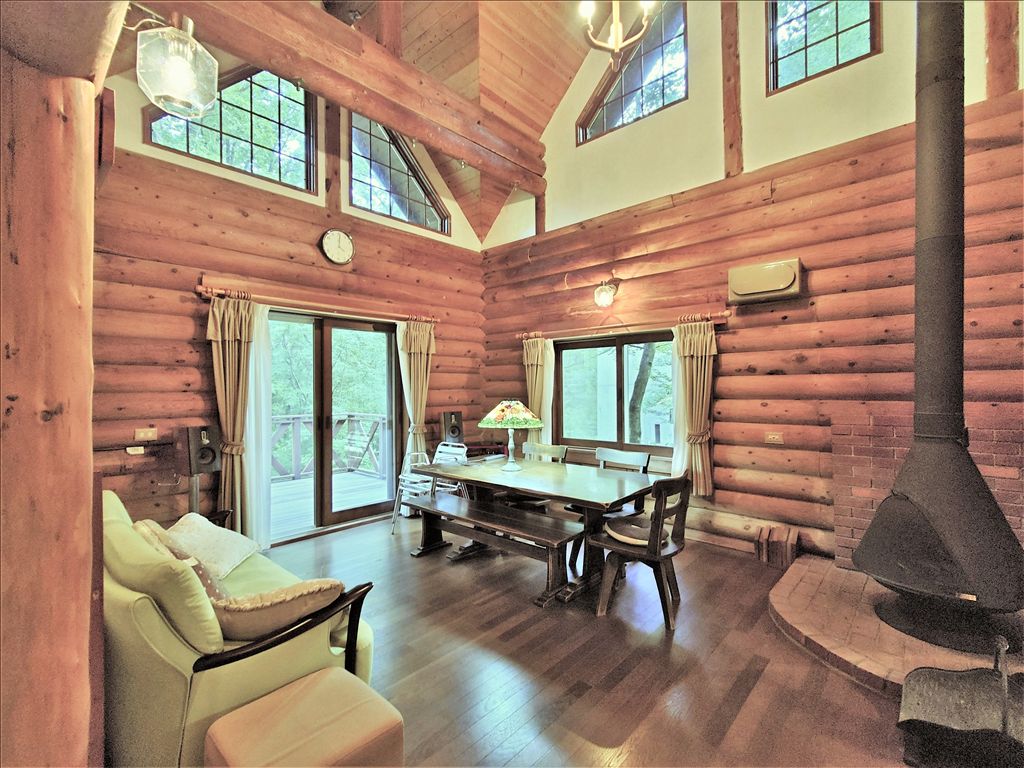 Log Cabin with Wood Stove in Nasu Forest Villa Area - Thumbnail 4