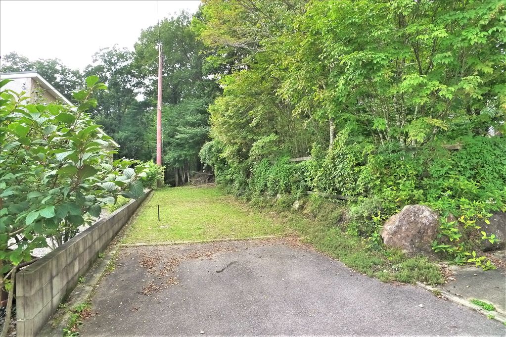 Primula Nasu Land for Sale - 717 sqm Plot with Stream Access - Thumbnail 4
