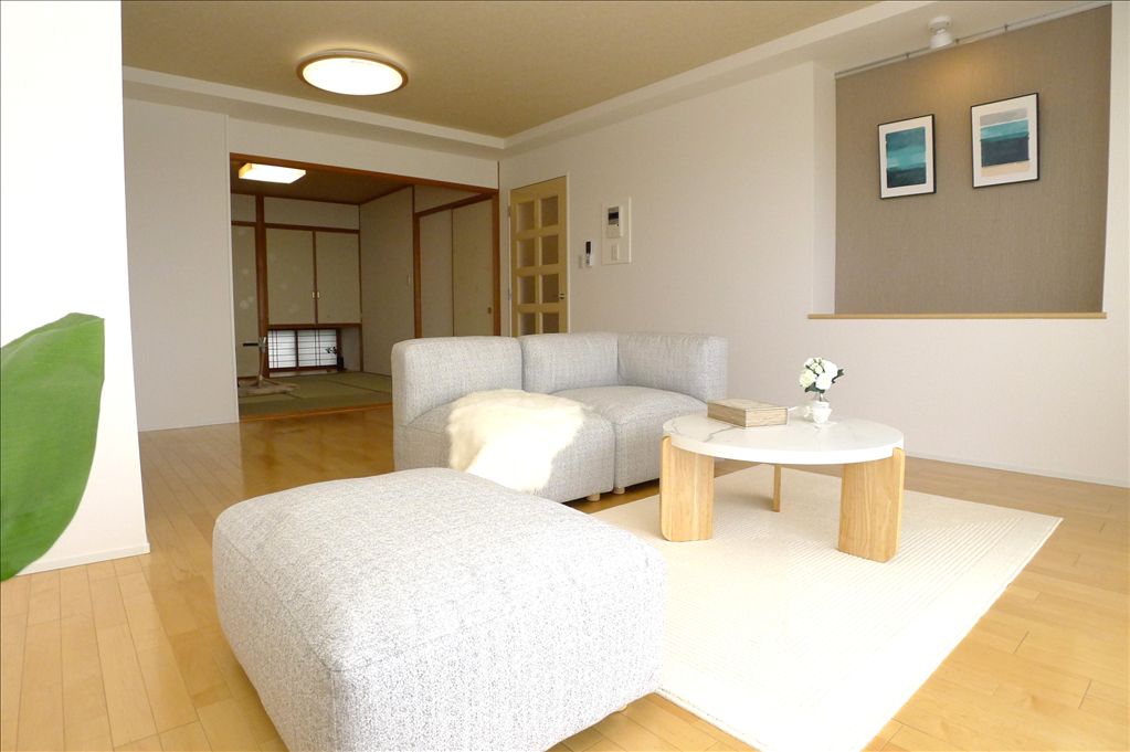 Furnished 1LDK with Sea Views in Tokyu Resort Villa, Wakayama - Thumbnail 2