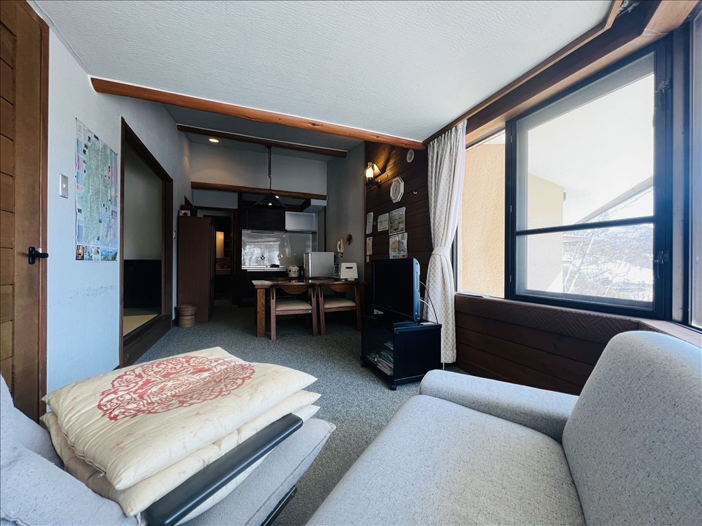Tokyu Resort Tateshina Bldg Mizunara-dai 2LDK Condo with Yatsugatake View - Thumbnail 2