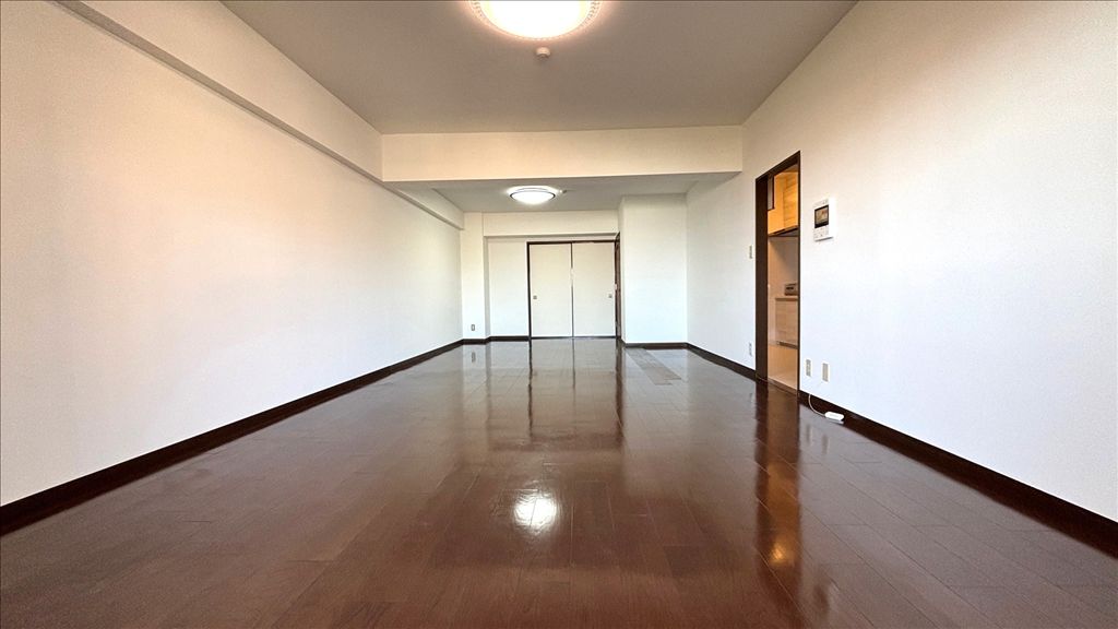 Belcreare Atami 1LDK Condo with Hot Spring & Bay Views - Thumbnail 3