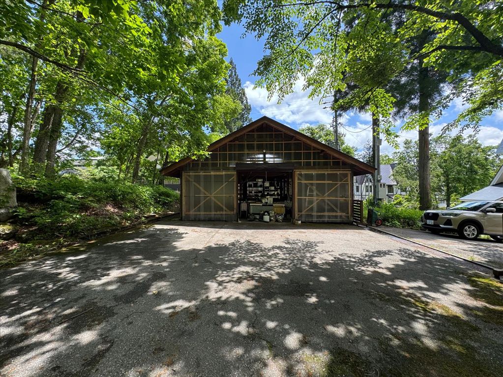 Three Log Cabins Near Hakuba Goryu Ski Resort, Nagano - Thumbnail 3