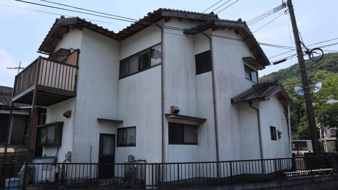 Traditional Japanese House in Kawara Town, Fukuoka - Thumbnail 2
