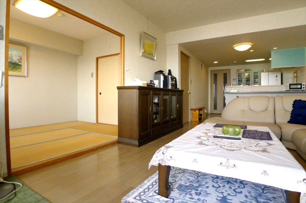 Pacific Vista II 2LDK+Storage Condo in Wakayama Marina City - Thumbnail 4