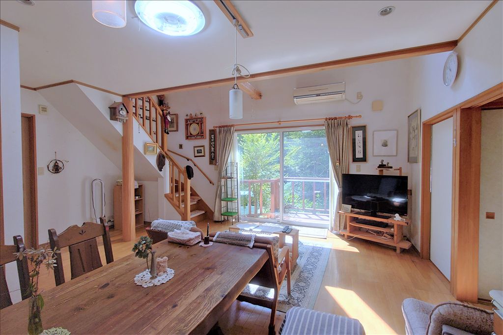 3LDK Villa in Nasu Heisei-go with Wood Deck & Hot Spring Potential - Thumbnail 4