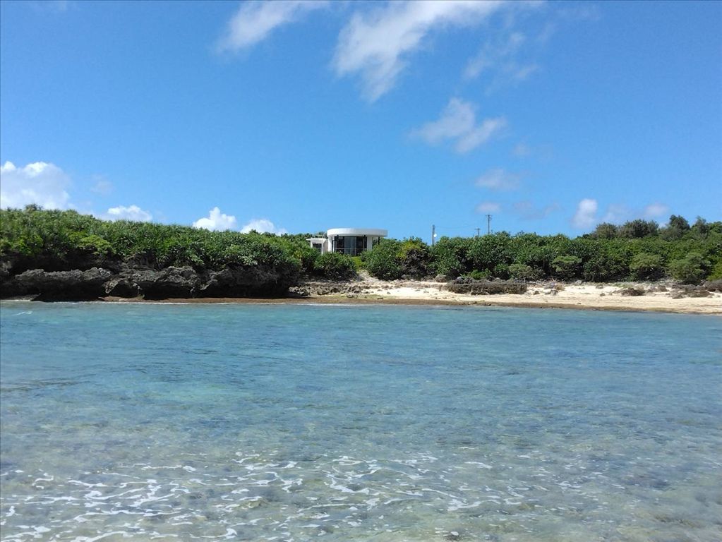 Oceanfront Villa with Pool on Miyakojima, Okinawa - Thumbnail 4