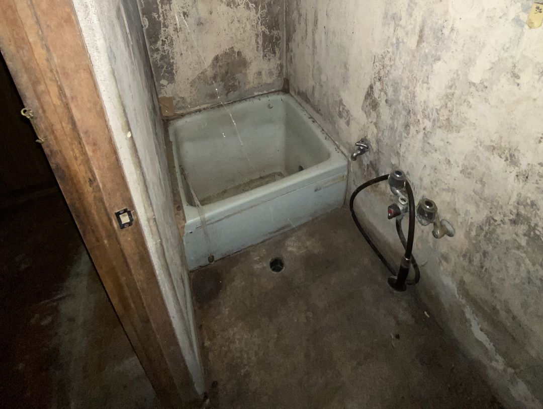 Renovation Project House in Yakage's San Valley - Thumbnail 2