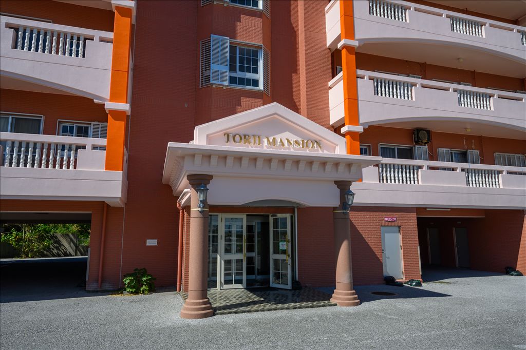 FANTORII Mansion 4LDK Apartment for Sale in Yomitan, Okinawa - Thumbnail 2