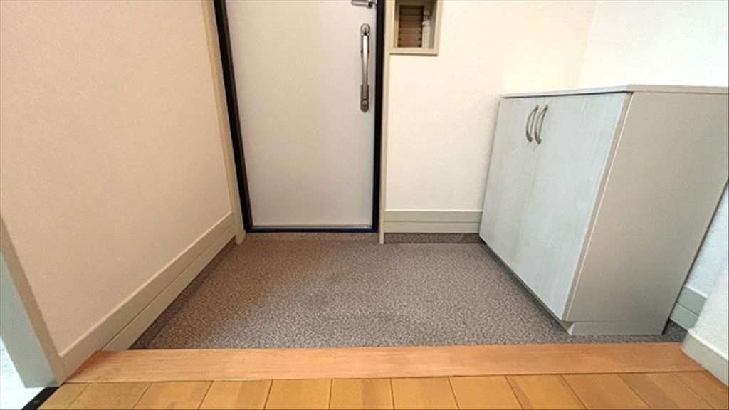 Atami Sakimicho Heights 1LDK Condo with Onsen & Bay Views - Image 1