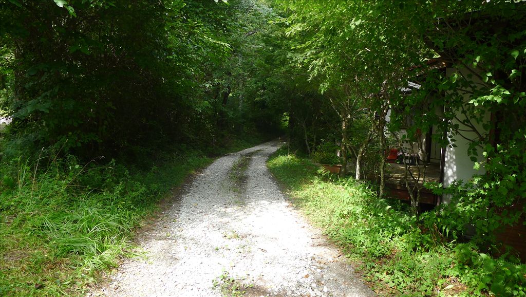 Karuisawa Land with Old House for Sale in Nagakura Area - Thumbnail 4