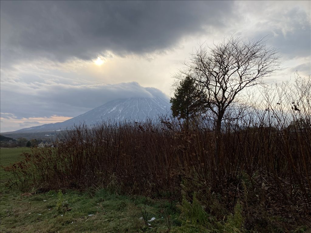 Large Flat Land with Mt. Yotei Views in Kyogoku, Hokkaido - Thumbnail 2