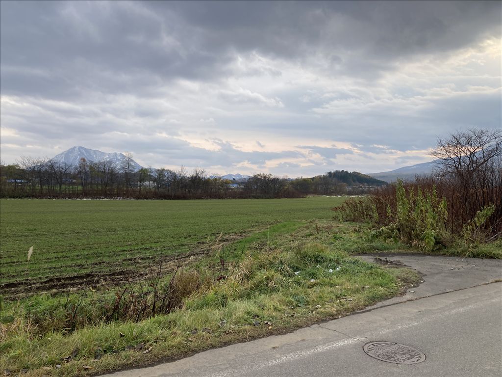 Large Flat Land with Mt. Yotei Views in Kyogoku, Hokkaido - Thumbnail 3