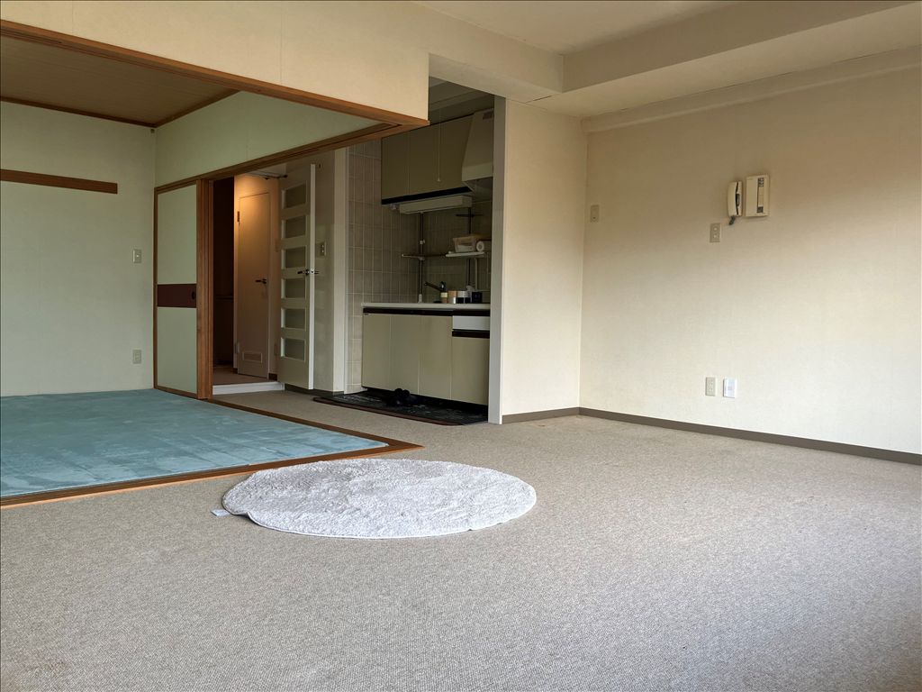 Reses Kawaguchiko B 1LDK Condo with Mount Fuji View for Sale - Thumbnail 2