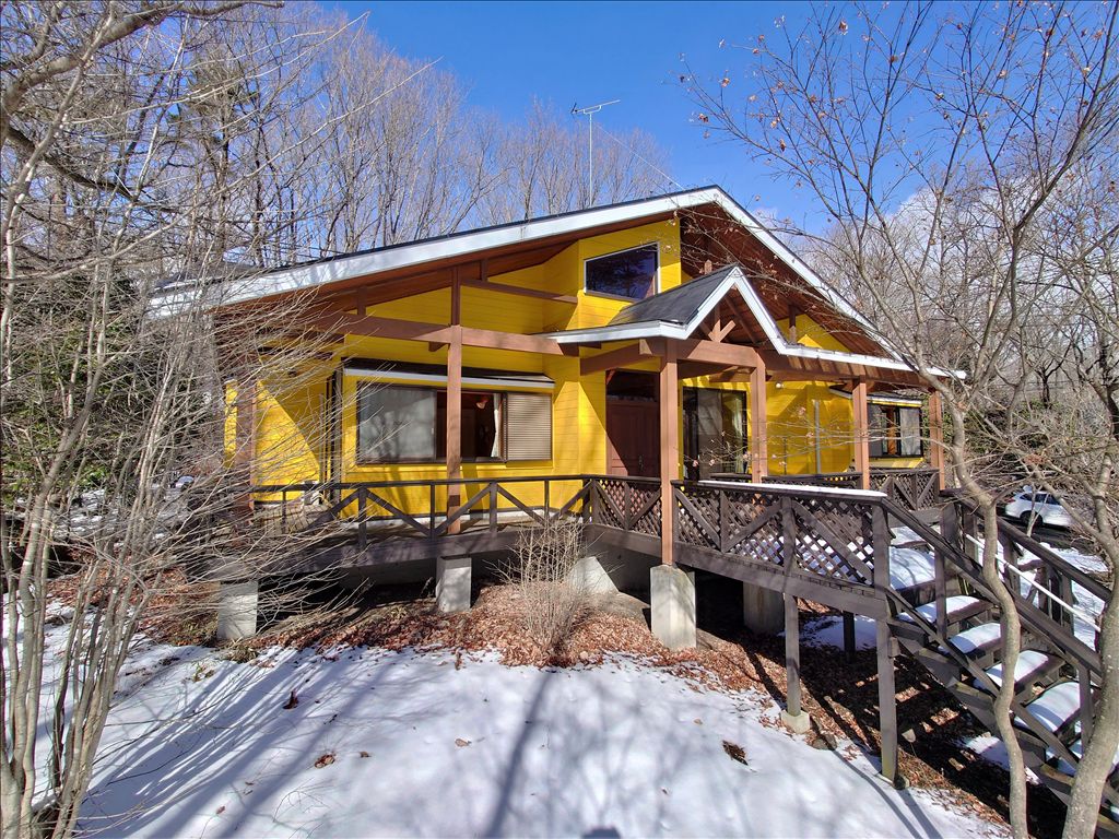 Wooden 2LDK Vacation Home with Hot Spring Potential in Nasu, Tochigi - Thumbnail 4
