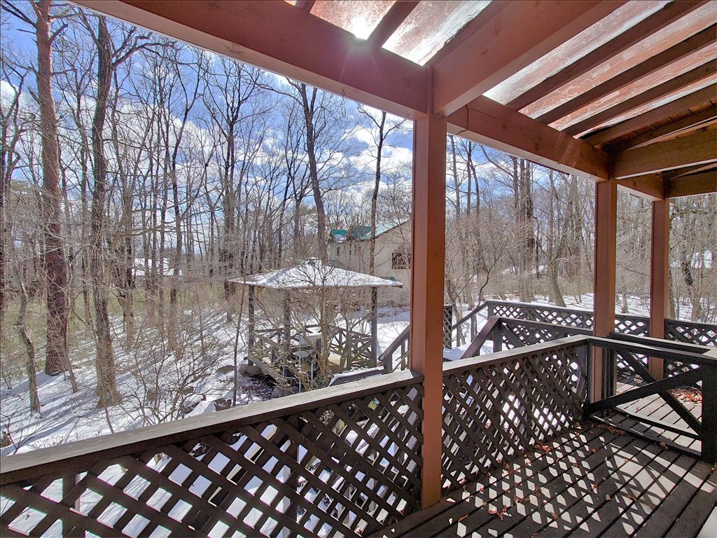 Wooden 2LDK Vacation Home with Hot Spring Potential in Nasu, Tochigi - Thumbnail 2