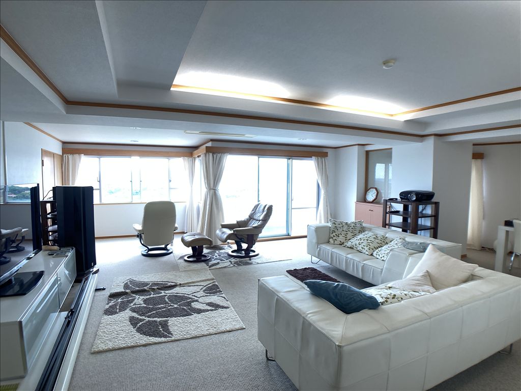 Priol Hamanako 4LDK Condo with Huge Roof Balcony | Lake View - Thumbnail 2
