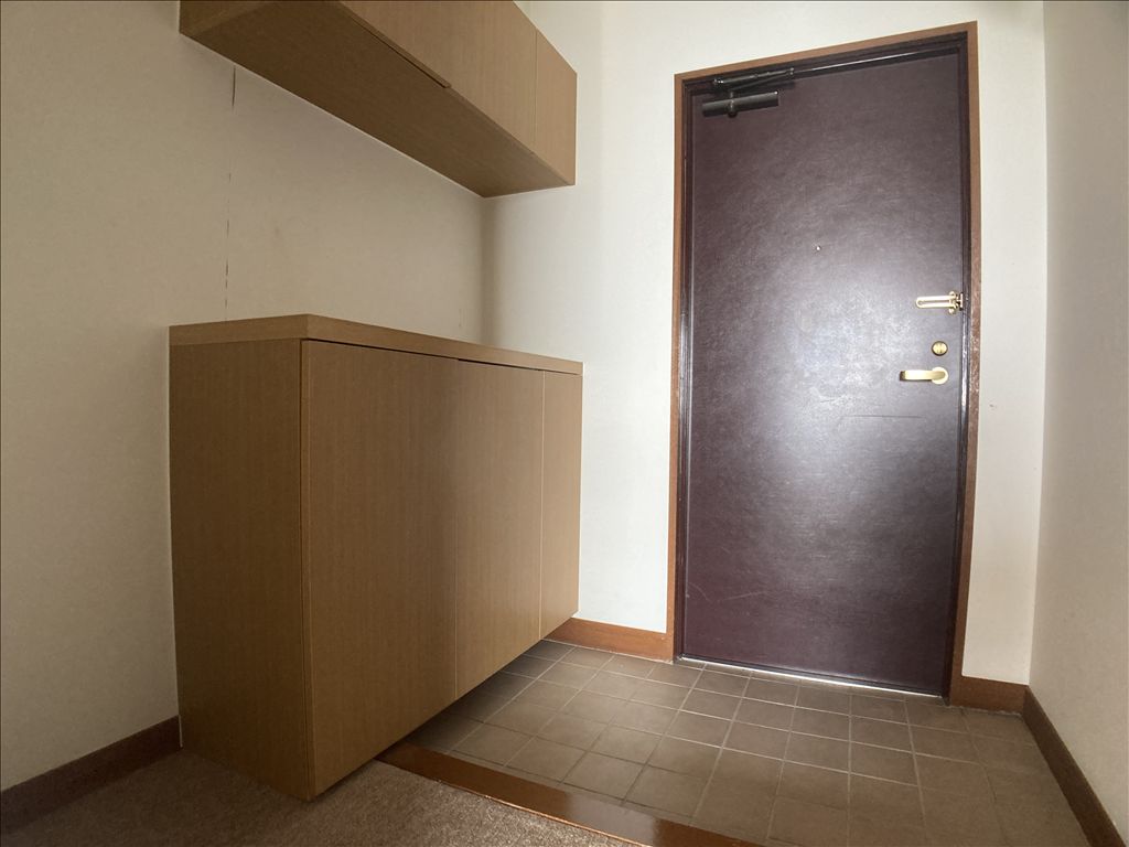 Esukaru Hamanako 1LDK Condo with Lake Views for Sale - Image 1