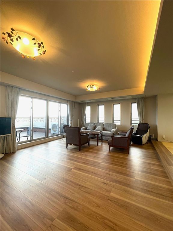 Premist Shuri Kinjo-cho 1LDK Apartment with Roof Balcony in Naha - Thumbnail 3